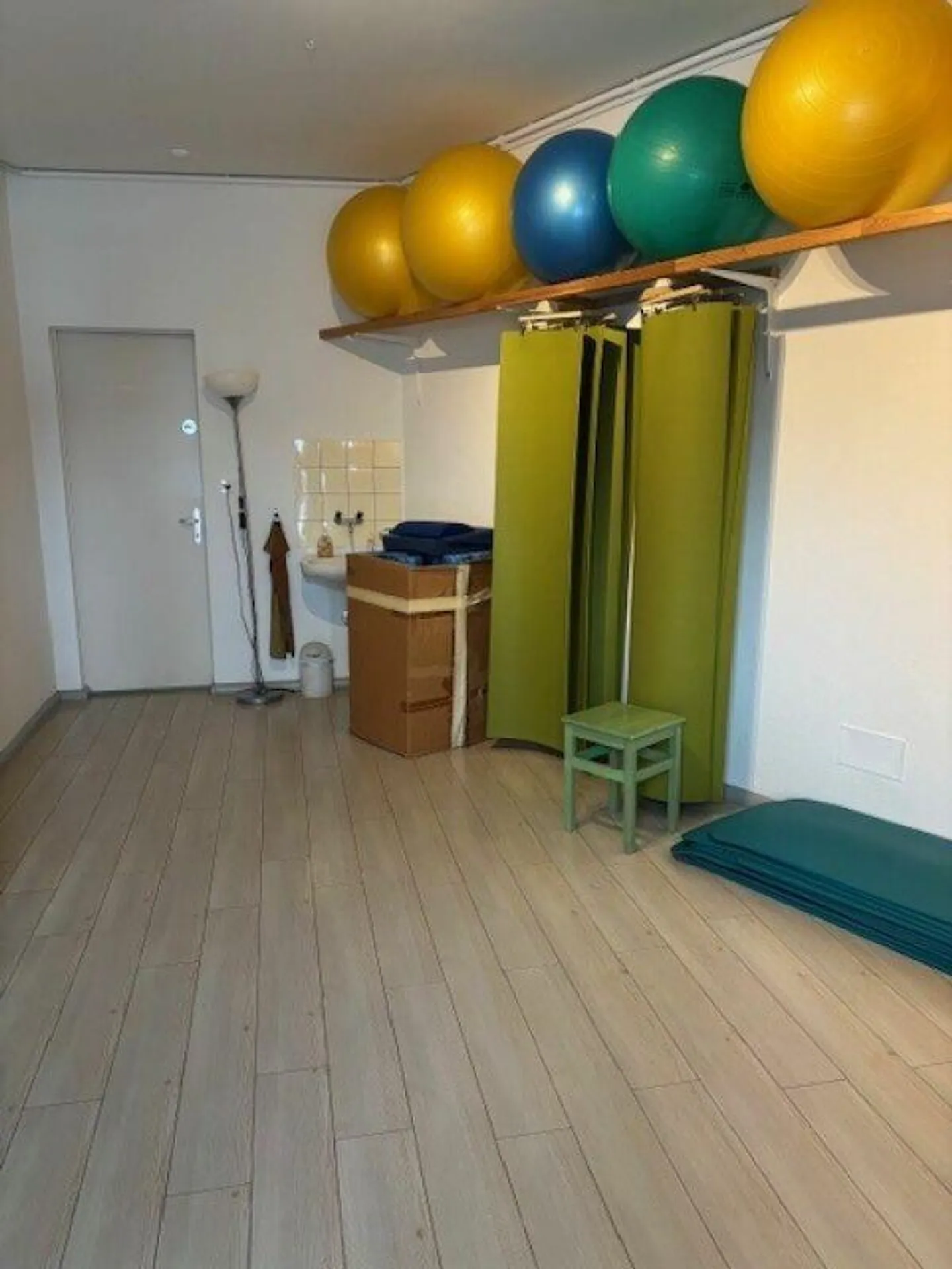 Versatile commercial space - Photo 5 of 6