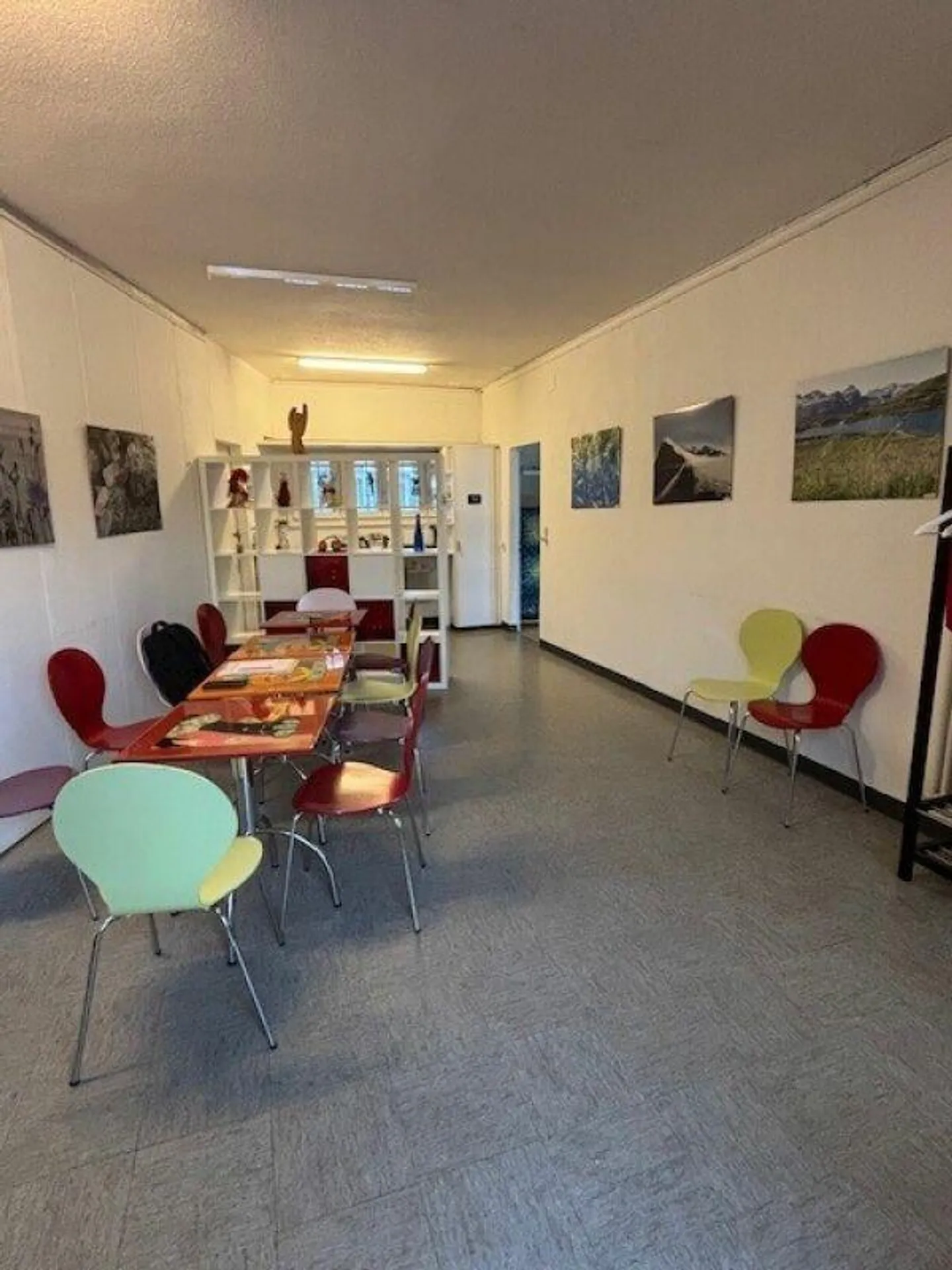 Versatile commercial space - Photo 4 of 6