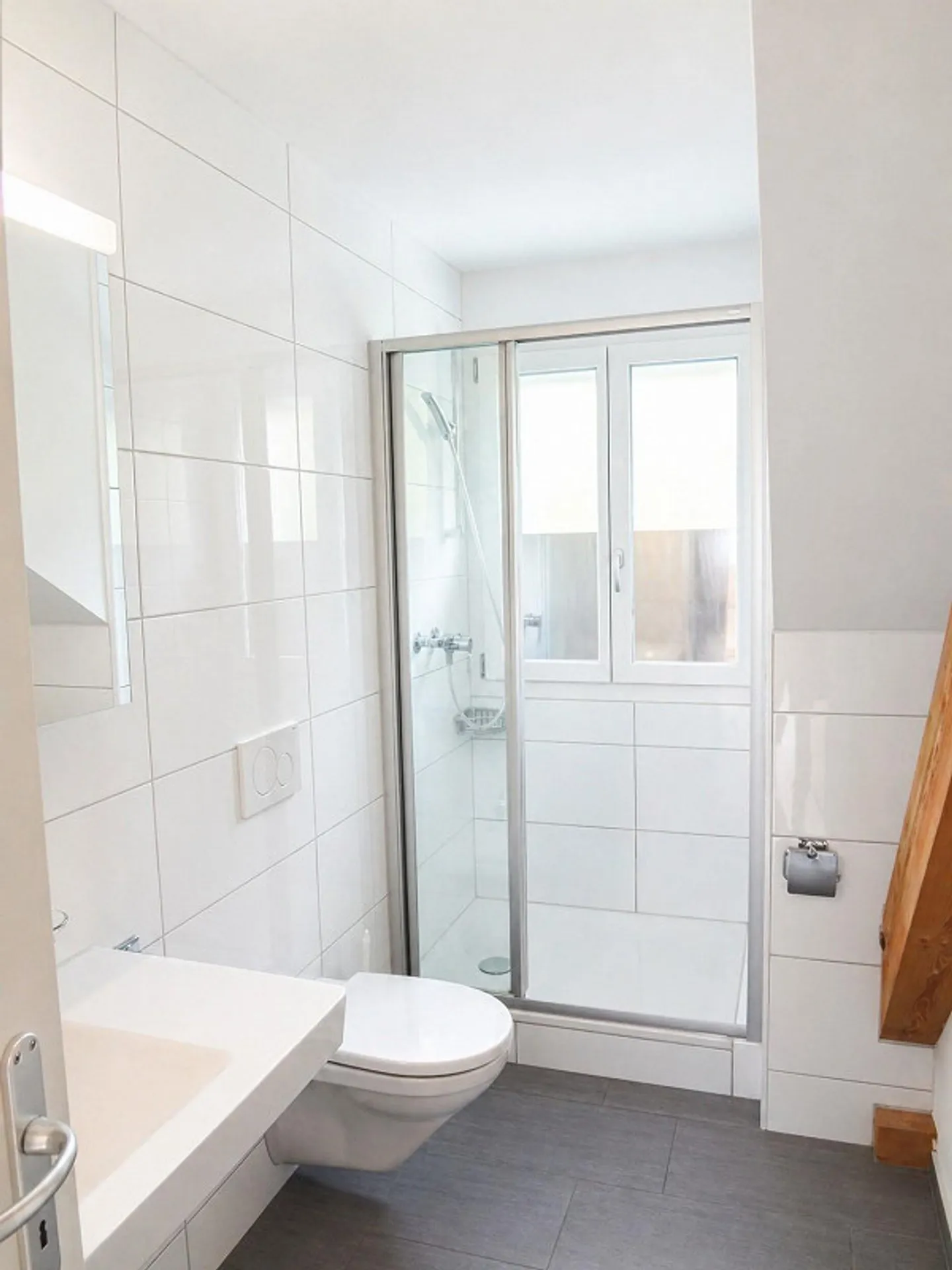 Beautiful 2.5 room attic apartment for rent in Oberburg - Photo 6 of 7