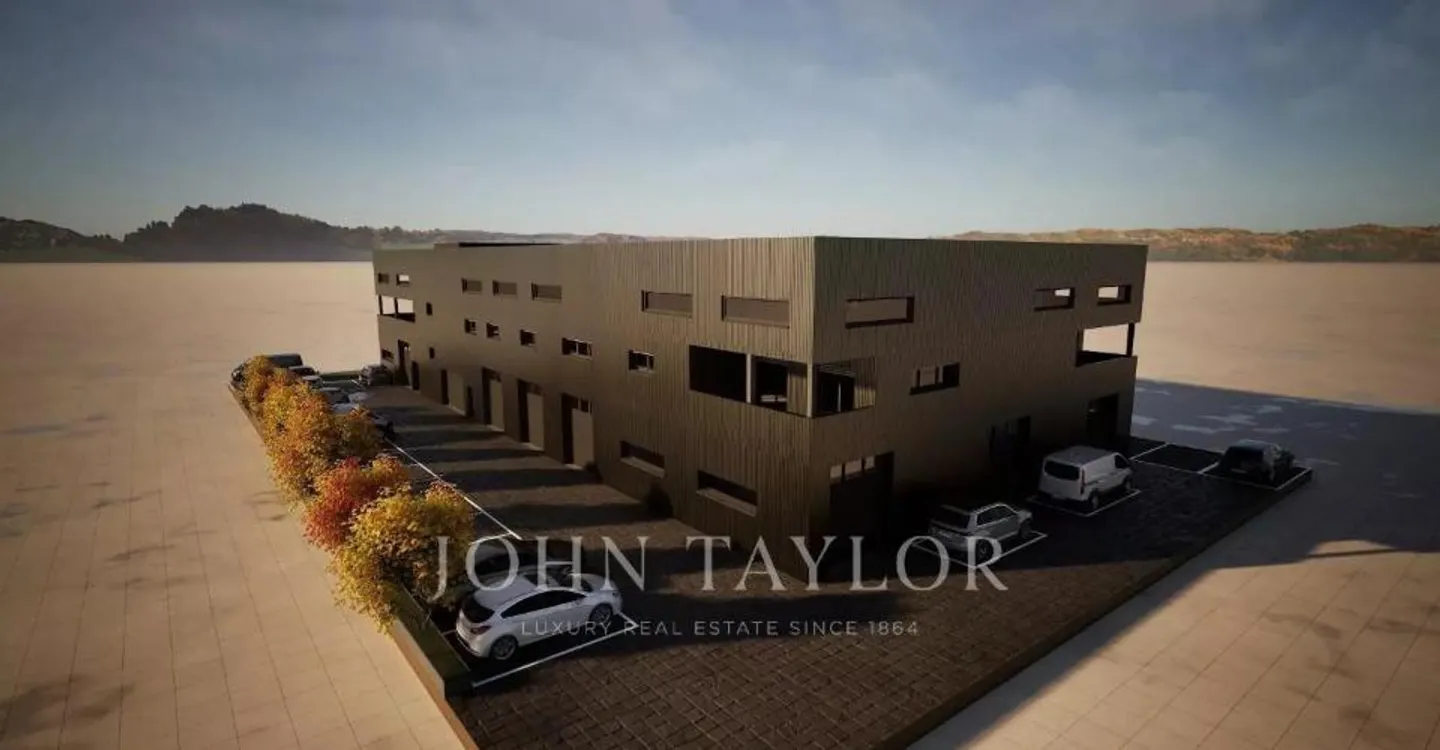 UFFICIO IN VENDITA – NUOVA HALL INDUSTRIALE – MARTIGNY - Foto 2 di 4