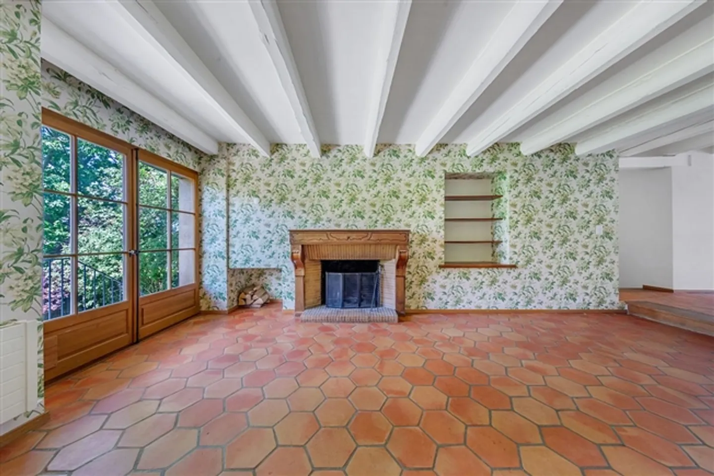 5 Min. from Yverdon - Village House with Great Potential - Photo 7 of 13