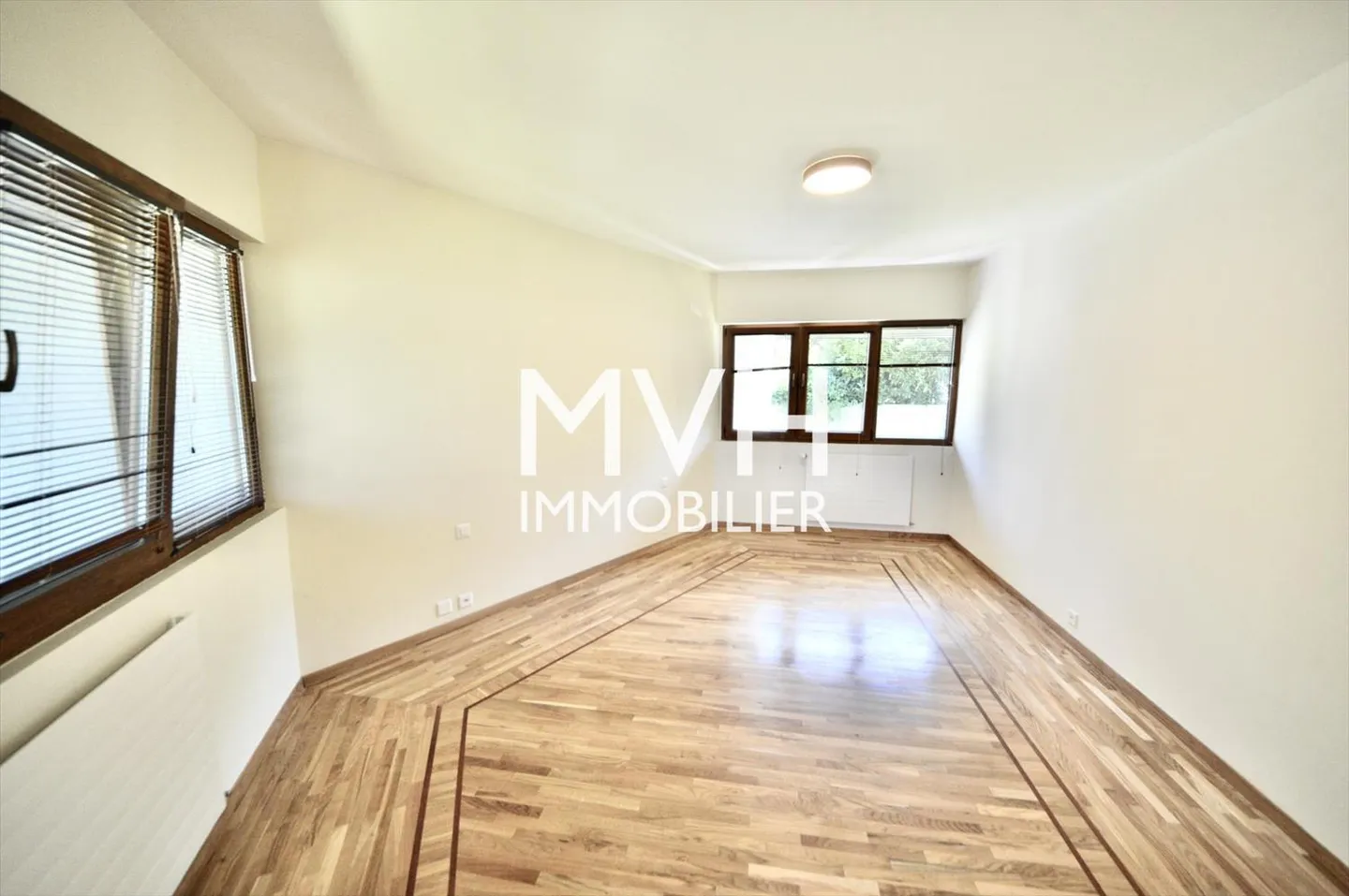 Furnished architect villa 9 rooms in front of landscape - Photo 6 of 9