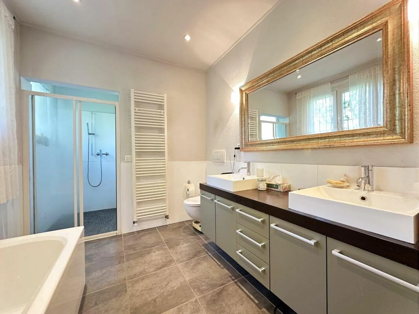 LOSONE investimento in splendida casa unifamiliare - Foto 8 di 10