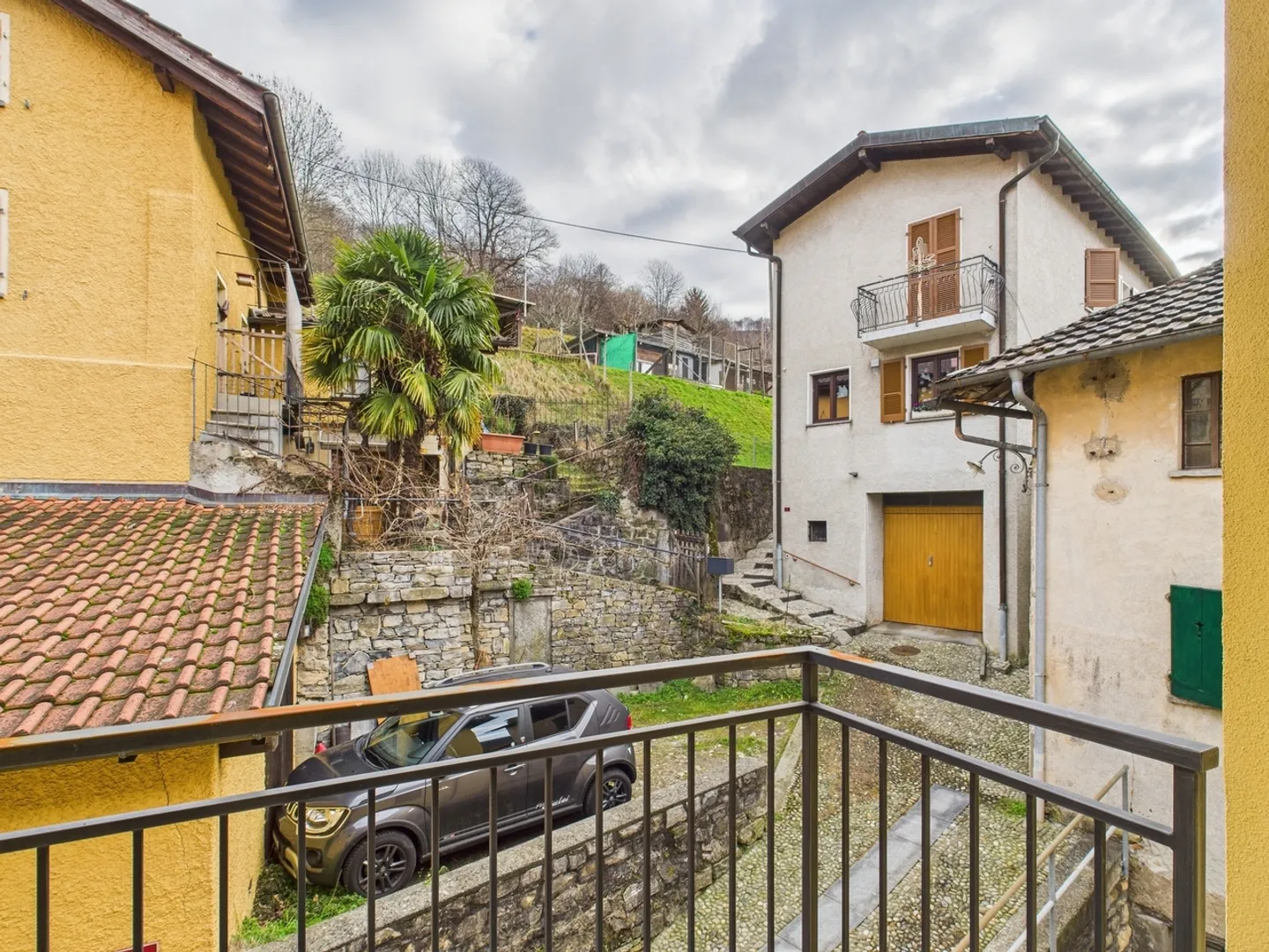 Spacious independent house with 5 rooms in Breggia-Bruzella - Photo 11 of 12