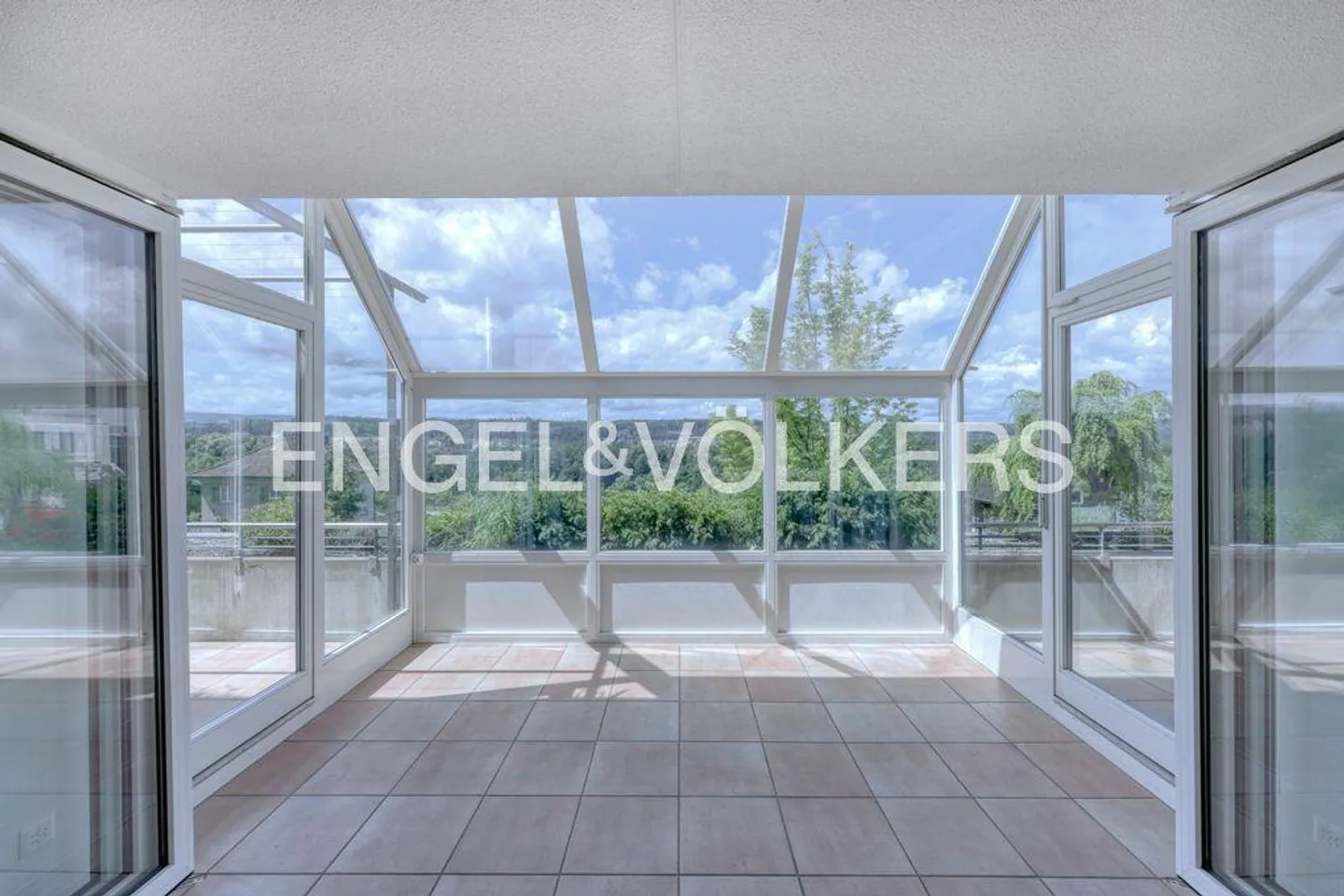 Vista. Centrale. Vicino alla natura. Appartamento con terrazza con vista su Bremgarten... - Foto 5 di 12