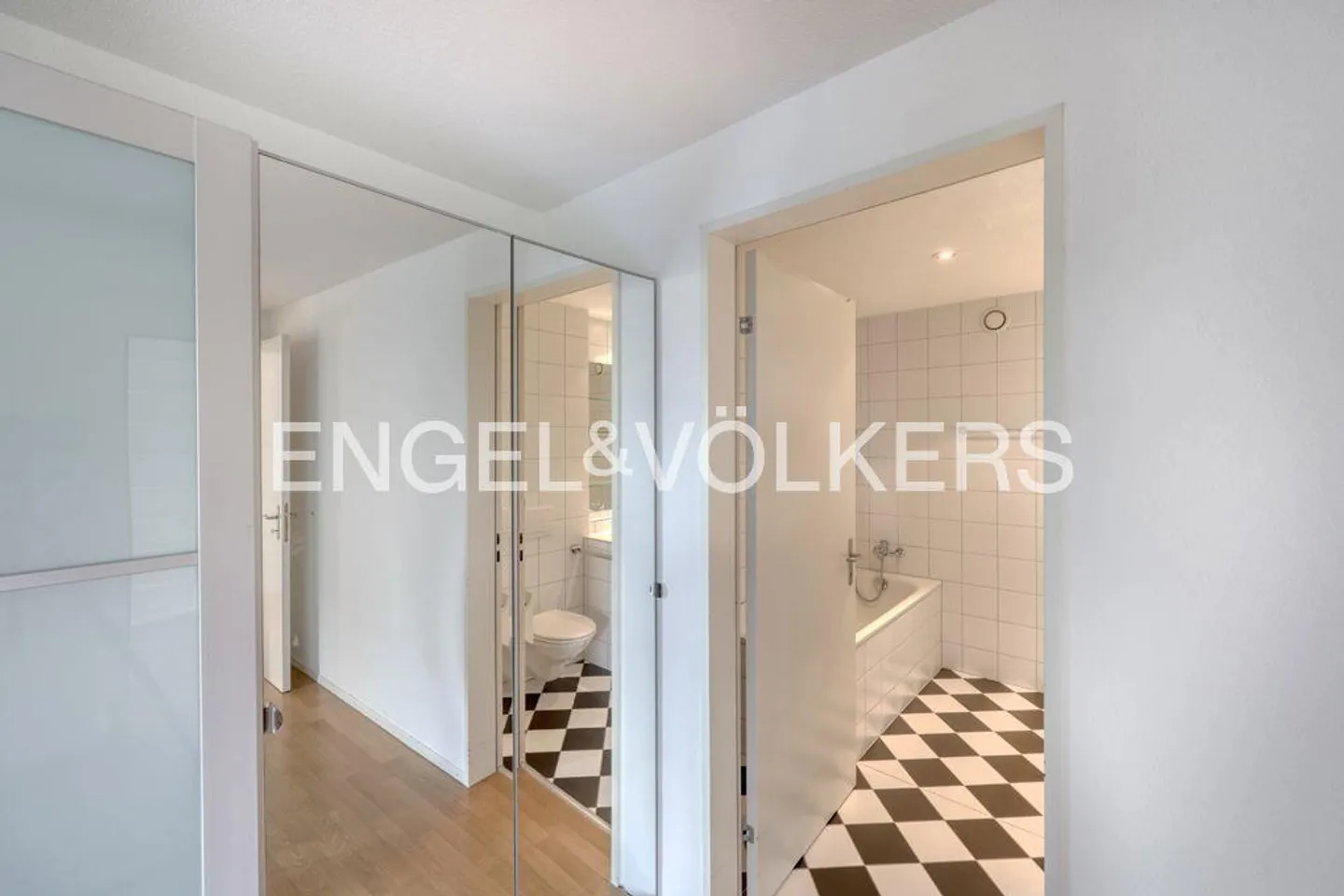 Vista. Centrale. Vicino alla natura. Appartamento con terrazza con vista su Bremgarten... - Foto 9 di 12