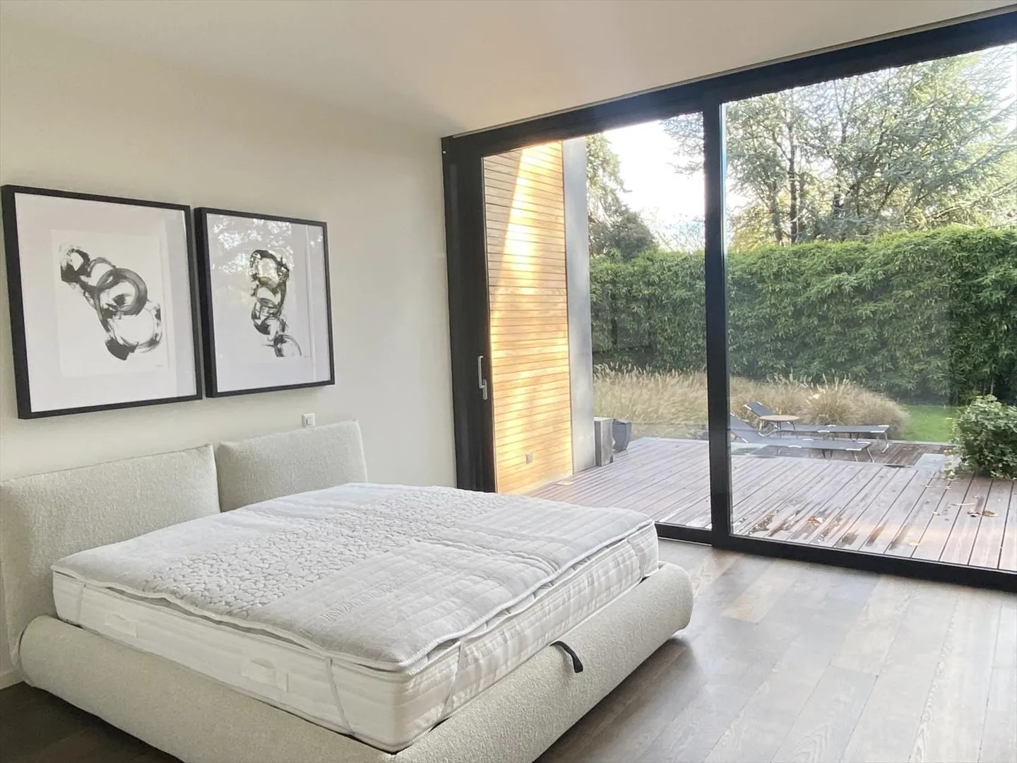 Wunderschöne zeitgenössische Villa - Foto 5 von 7