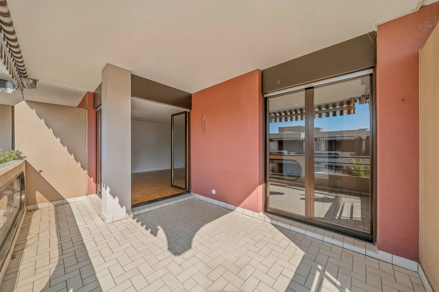 Appartement au bord du lac - Photo 9 sur 11