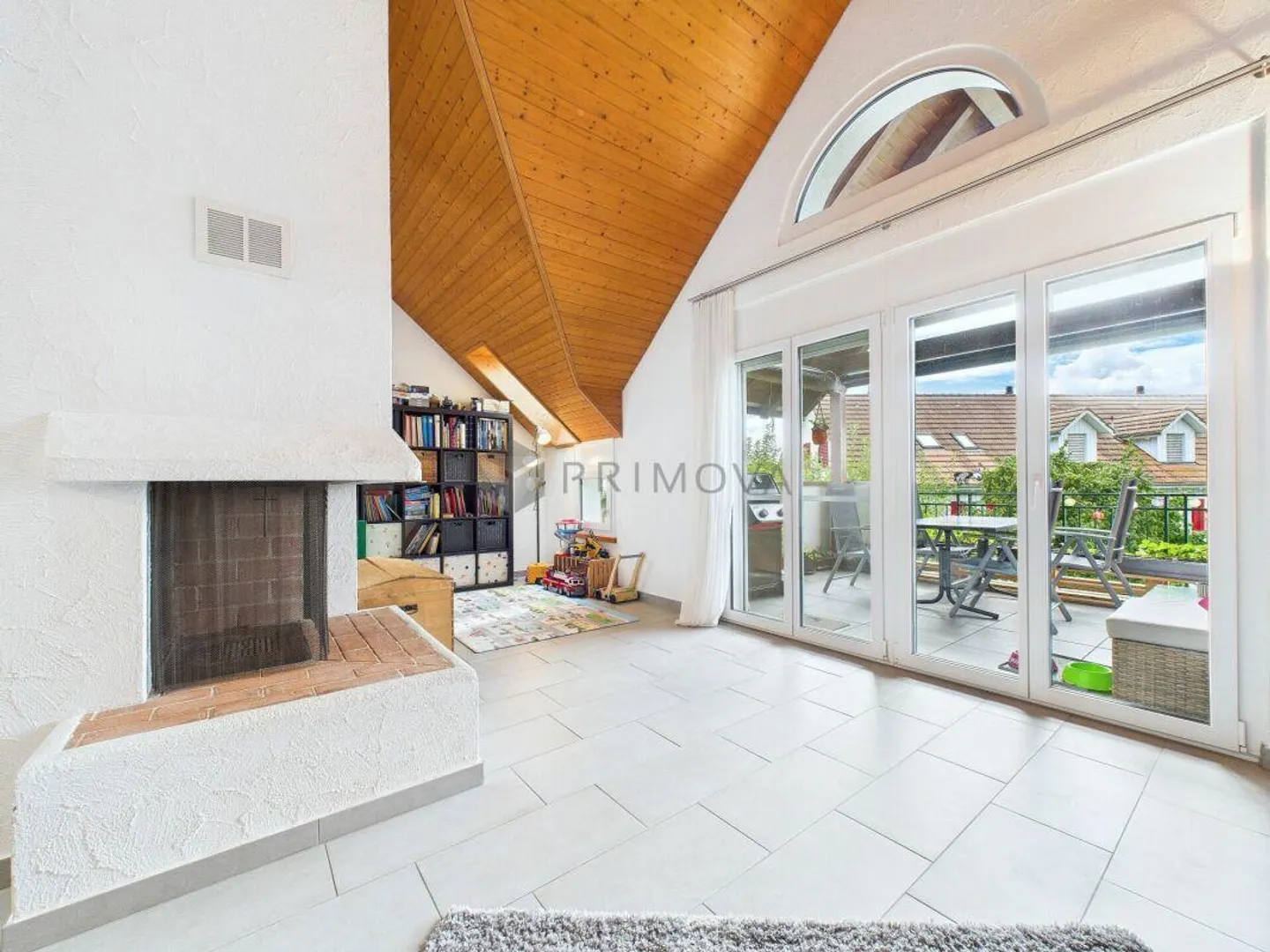 Ambiente loft, carattere della casa, terrazza soleggiata XXL presso il bellissimo Pfäffikersee! - Foto 2 di 13