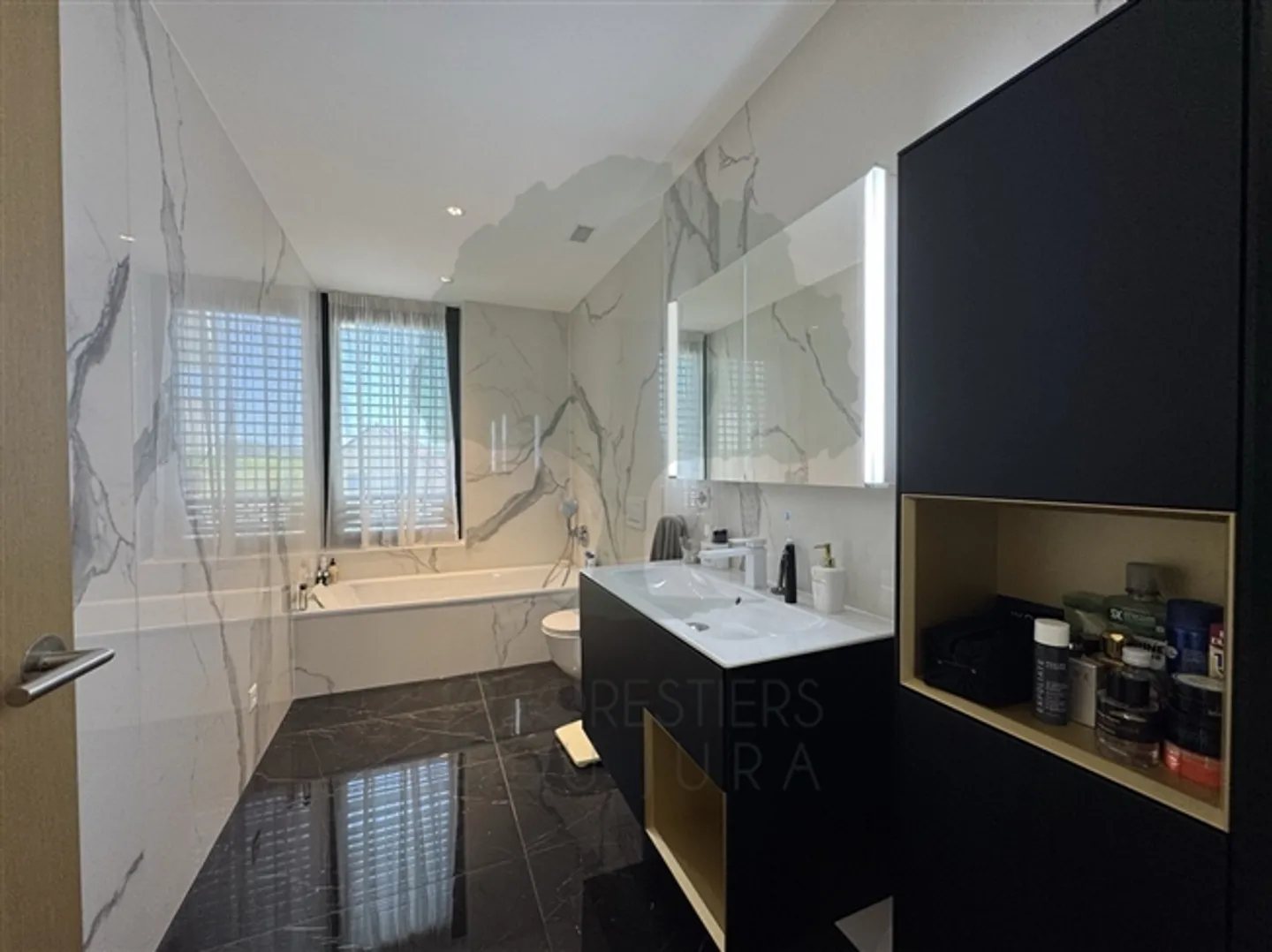 Elegante 5,5-Zimmer-Wohnung mit Terrasse - Foto 17 von 20