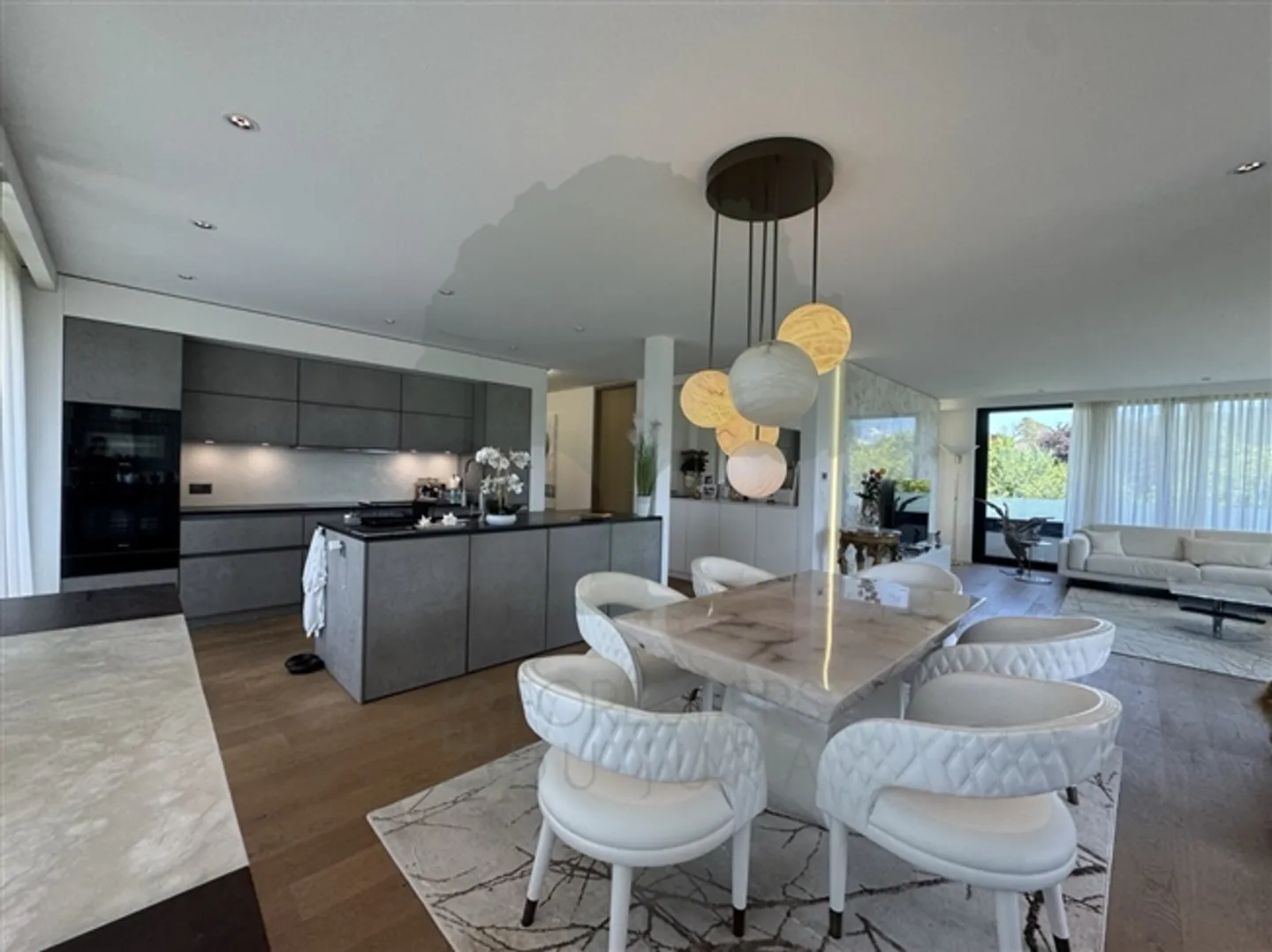 Elegante 5,5-Zimmer-Wohnung mit Terrasse - Foto 12 von 20