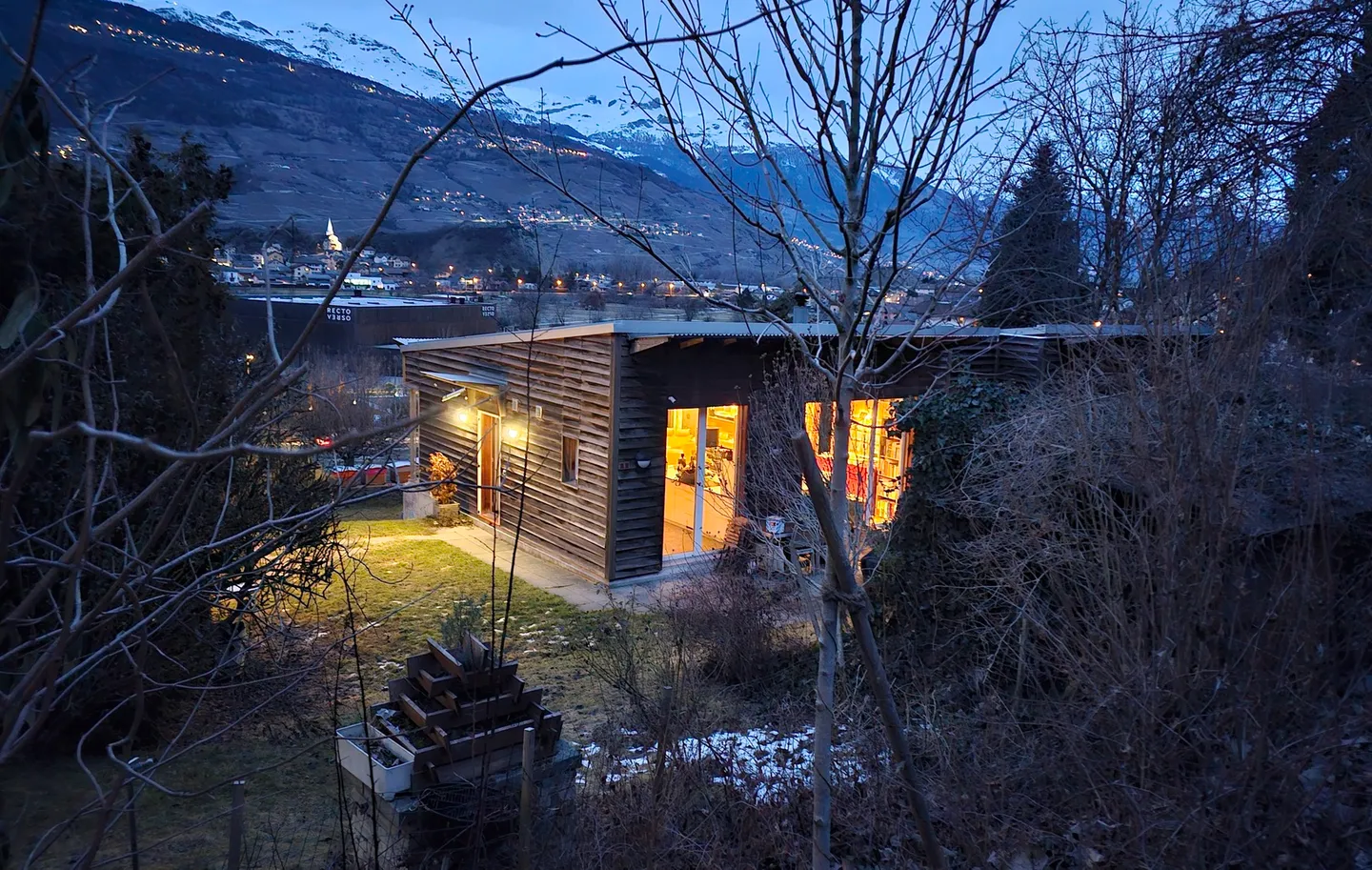 Villa dell'architetto - 4,5 stanze - 1'212 m2 di terreno - Grône - ESCLUSIVO - Foto 1 di 13