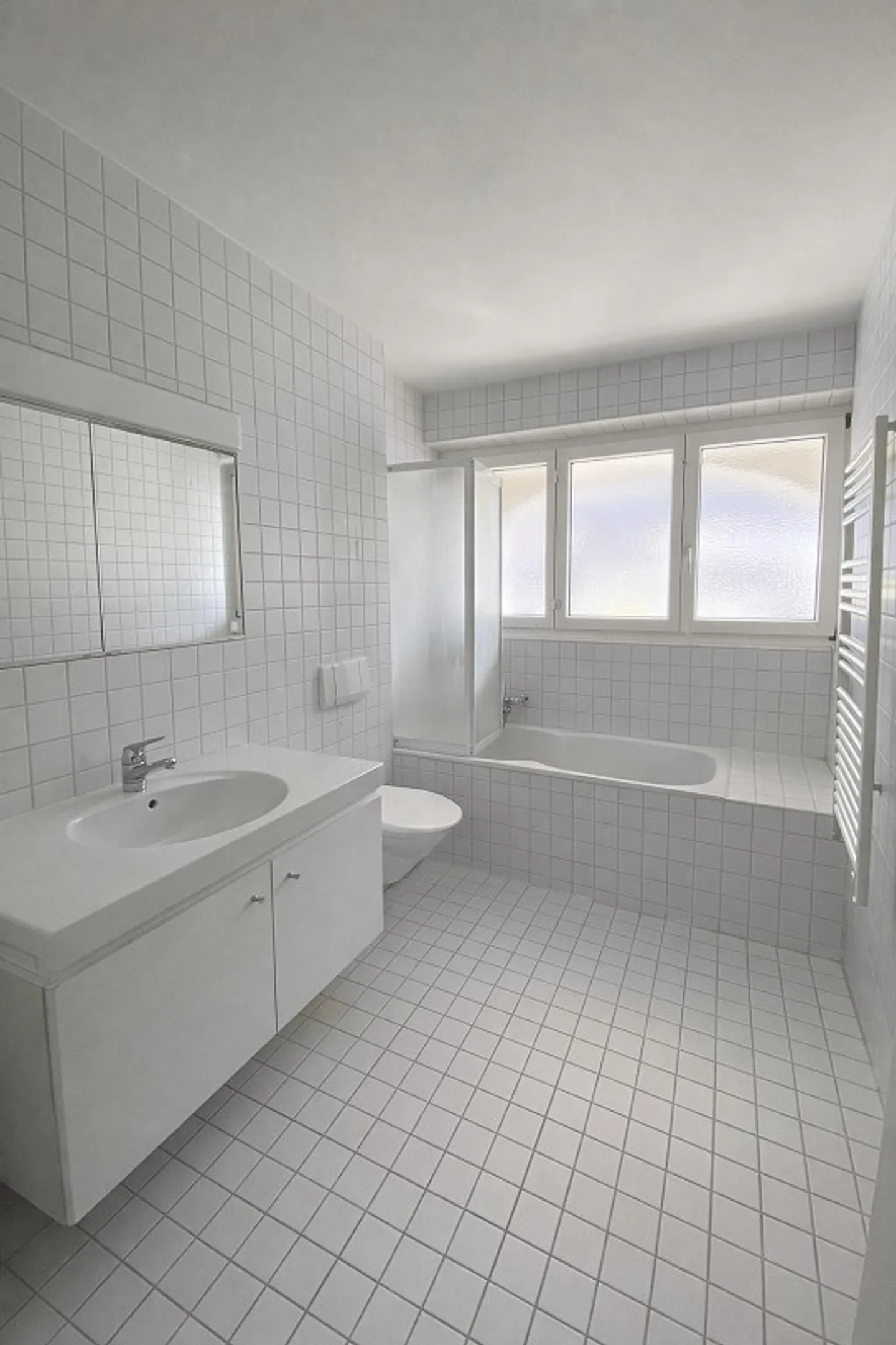 Attractive 3.5-room apartment in the center - bright & centrally located - Photo 3 of 5