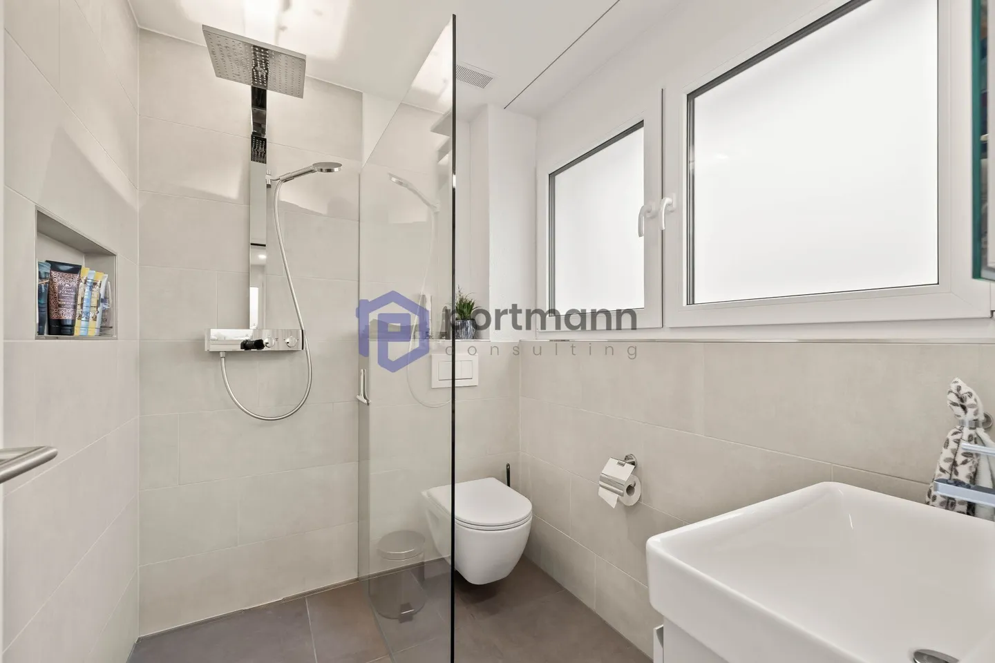 Exclusive penthouse apartment in top condition with some highlights - Photo 9 of 16