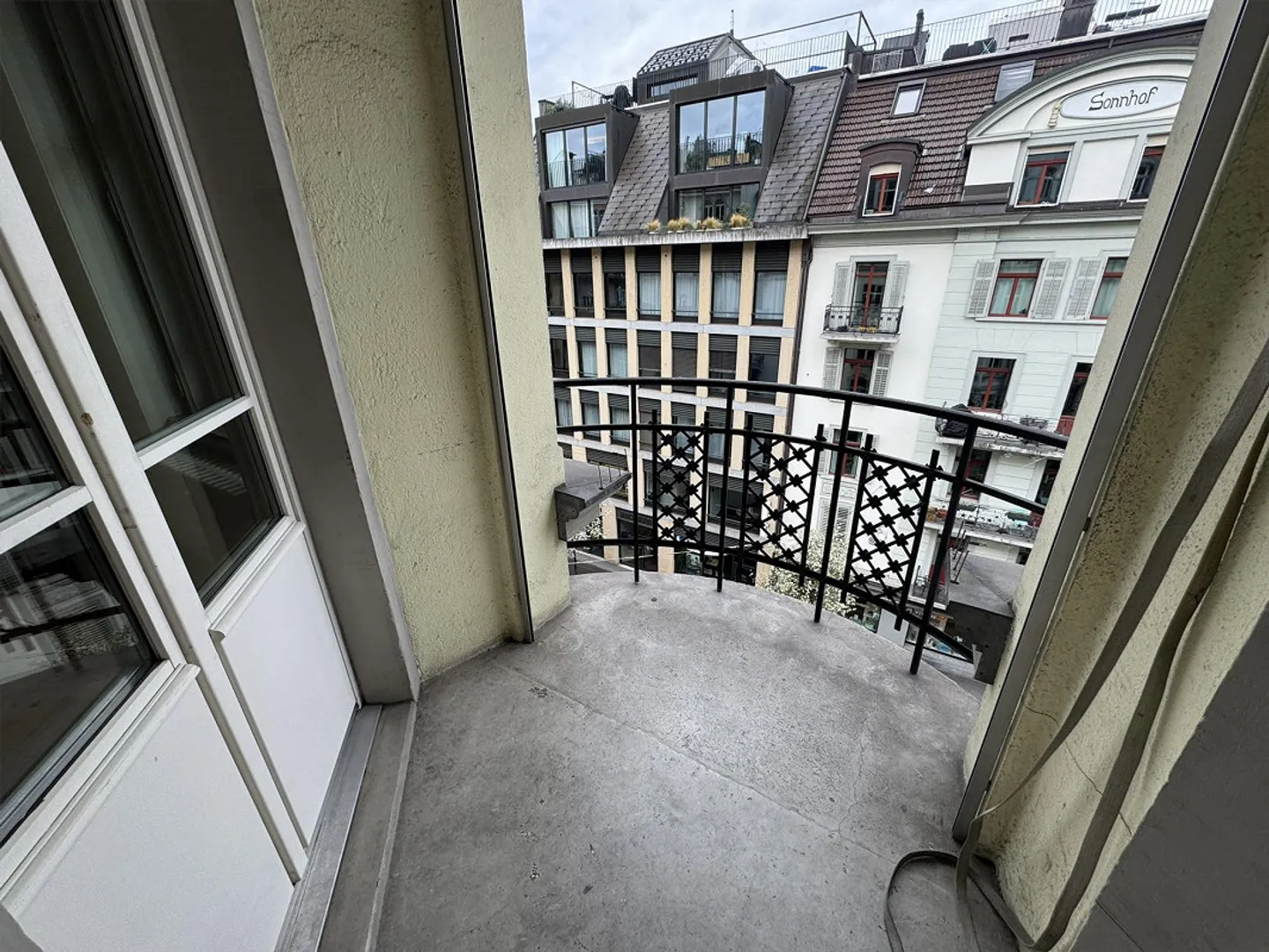 Charmante 3-Zimmer-Altbauwohnung im Herzen der Stadt Luzern - Photo 8 of 8