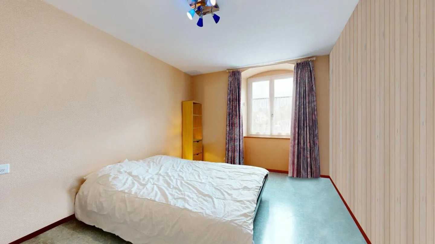 Spacious Hotel / Restaurant in a Central Location - Photo 8 of 21