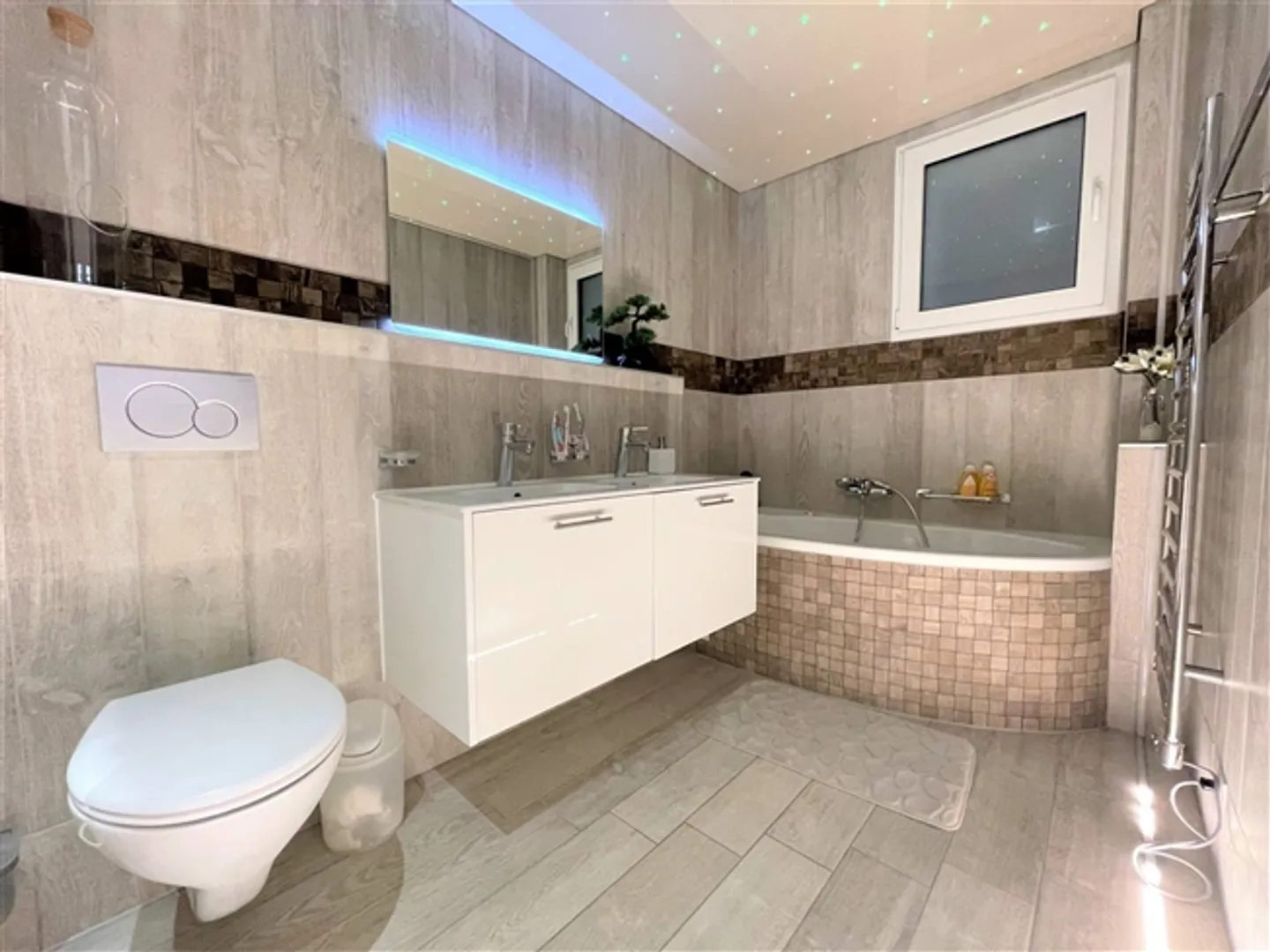 Geräumige Wohnung mit Seeblick - Foto 12 von 13