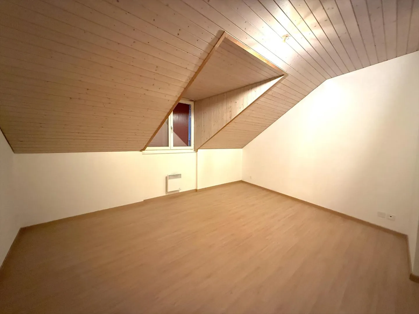 Maison contiguë 8 pièces - Photo 7 sur 13