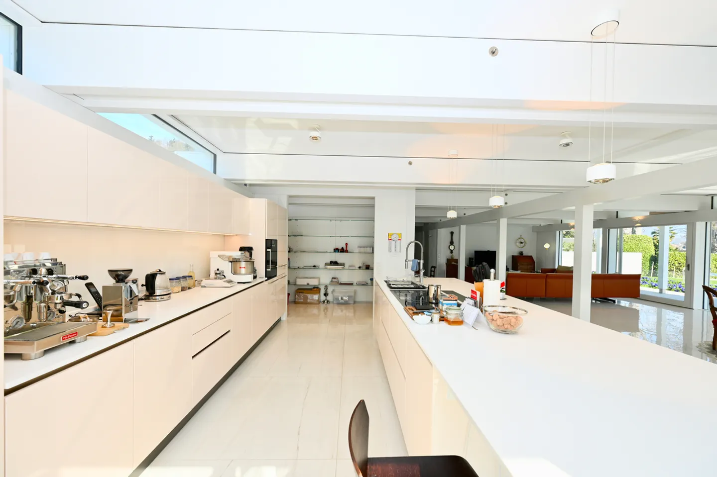 Villa contemporaine au bord du lac de Lugano - Photo 13 sur 33