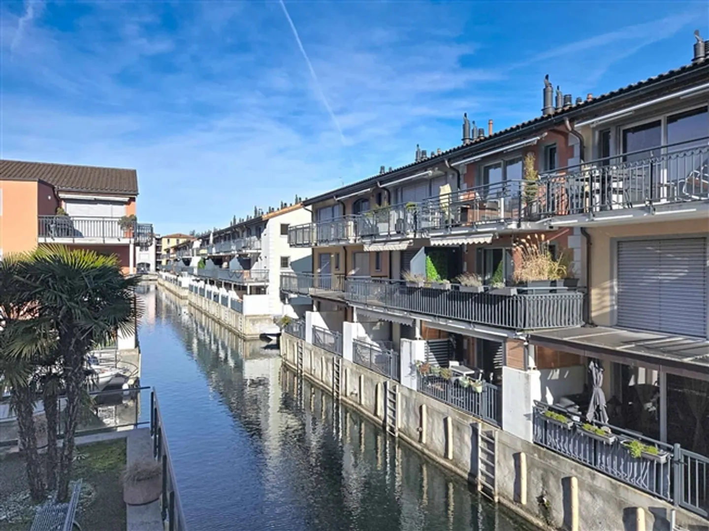 Appartamento esclusivo magnifico e luminoso con 3 camere e posto barca - Foto 1 di 11