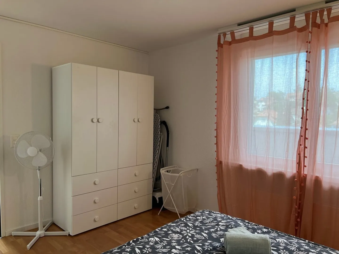 🏡 Premium Furnished 2.5-Room Apartment | Neugutstrasse 12, 8304 Wallisellen | 5th Floor - Photo 6 of 13