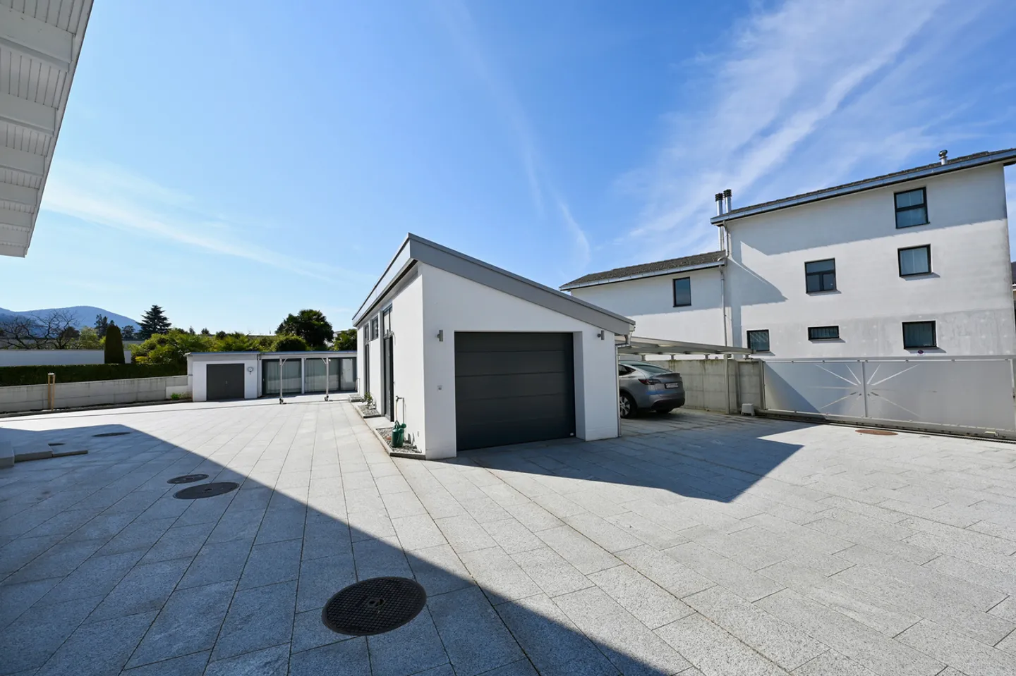 Villa contemporaine au bord du lac de Lugano - Photo 31 sur 33