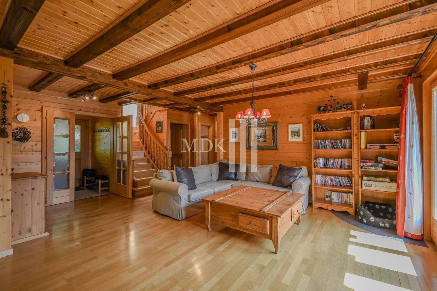 Chalet 9 rooms - Photo 2 of 13