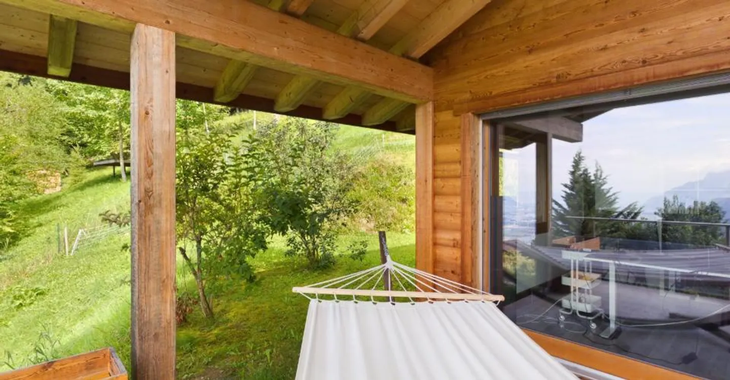 Contemporary Villa 5.5 rooms: Volume, Light and View - Photo 14 of 15