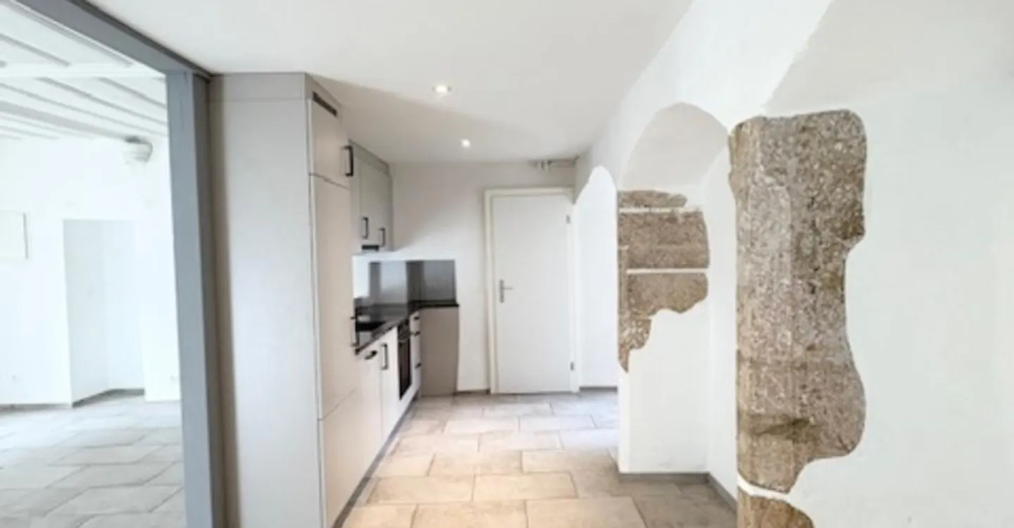 Charming Loft with Private Entrance - Photo 3 of 8