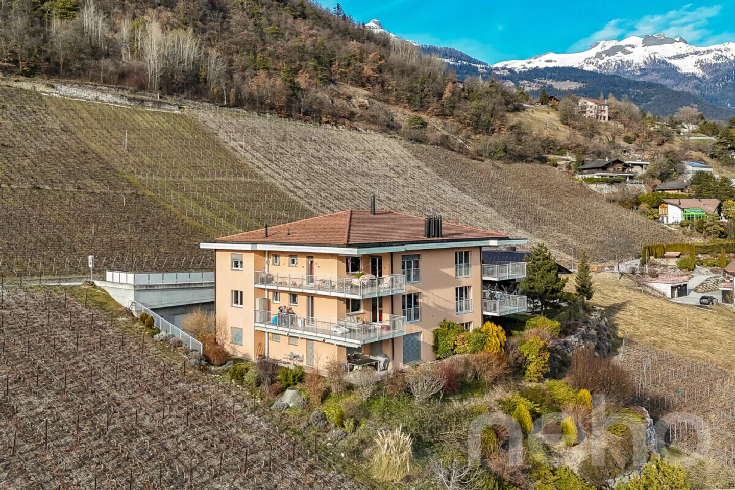 Magnifico appartamento ristrutturato con vista a Venthône - Foto 1 di 13