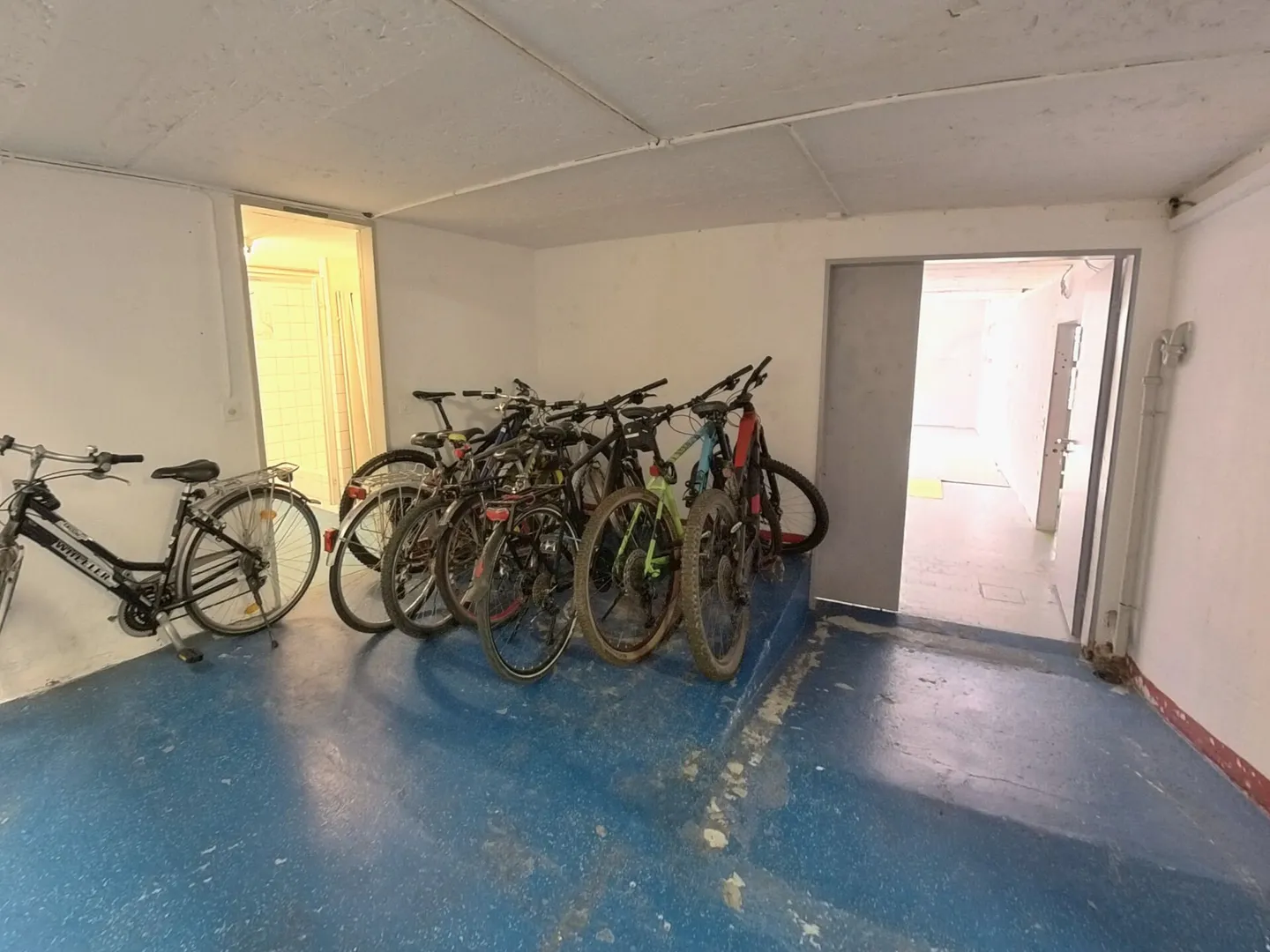 Multi-family house in the old town - Photo 8 of 12