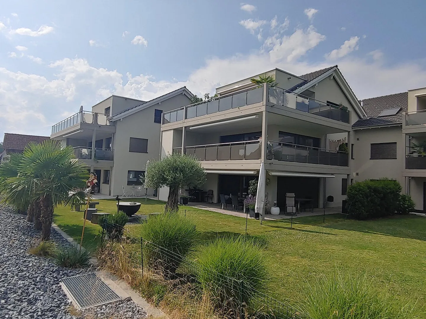 Appartamento mansardato di 5 1/2 stanze - Foto 1 di 17