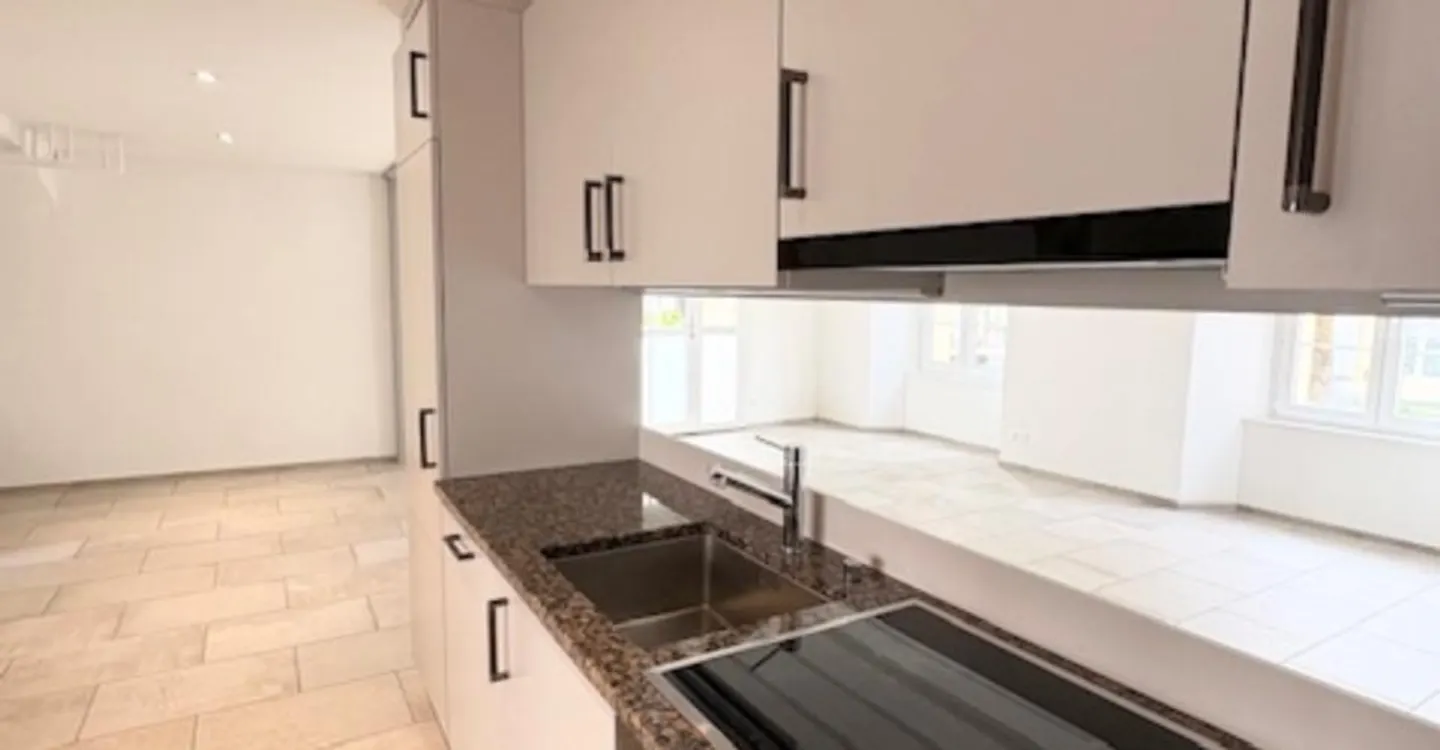 Charming Loft with Private Entrance - Photo 6 of 8