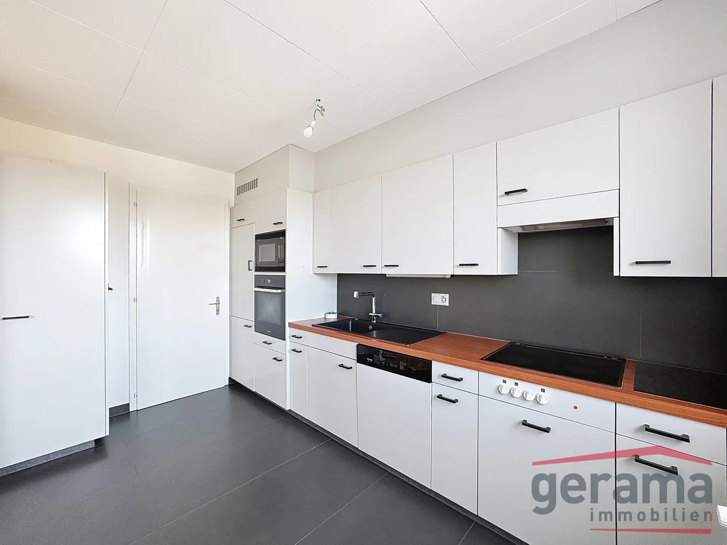 Bell'appartamento di 4,5 stanze al 6° piano - Foto 1 di 7