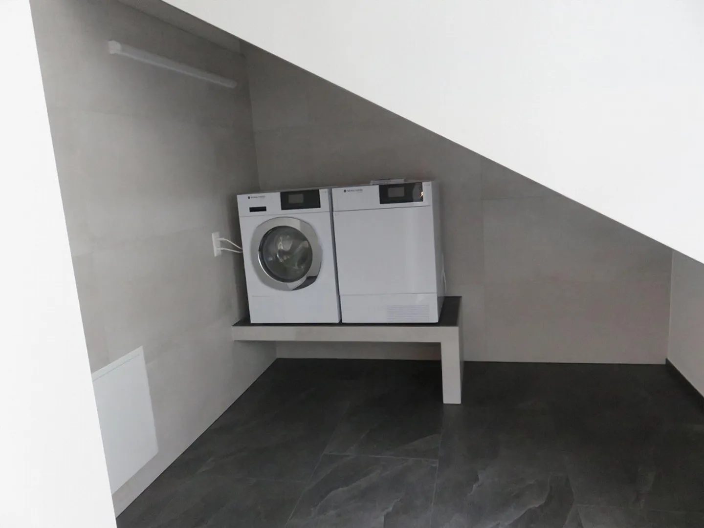 Appartamento mansardato di 5 1/2 stanze - Foto 9 di 17