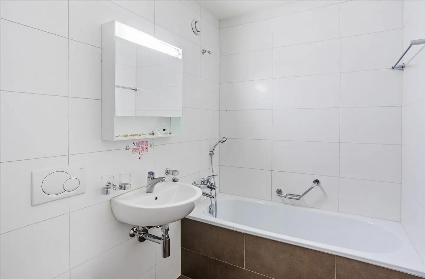 Bel appartement spacieux - Photo 3 sur 5