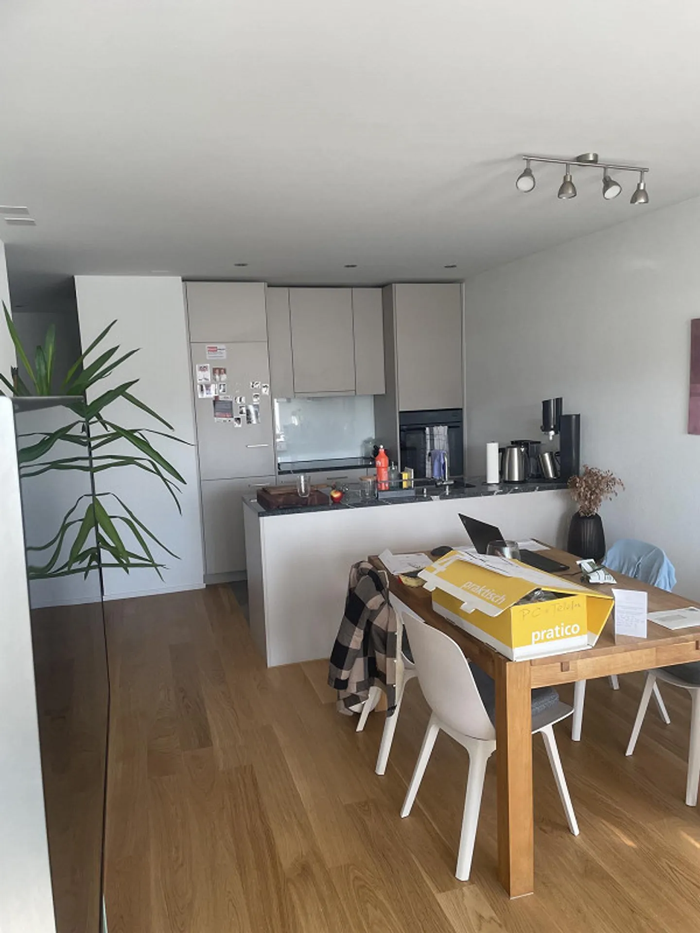 Bel appartement à louer dans un nouvel immeuble - Photo 1 sur 4