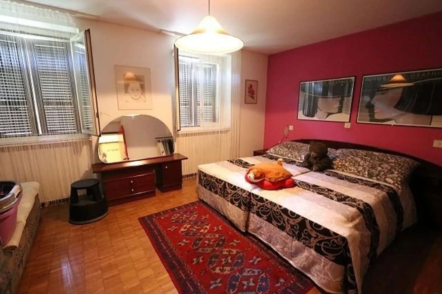 Casa bifamiliare con due appartamenti di 4 locali con grande giardino bello... - Foto 13 di 31