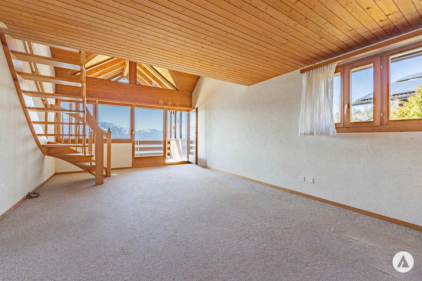 Holiday apartment above the lake with a great view - Photo 4 of 13