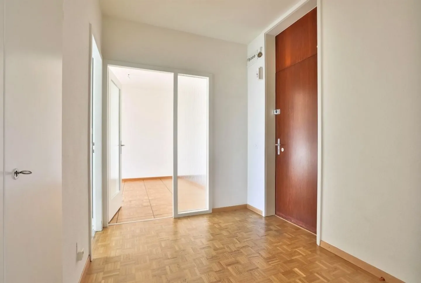 Charmilles - 4-room apartment with plenty of light - Photo 5 of 9