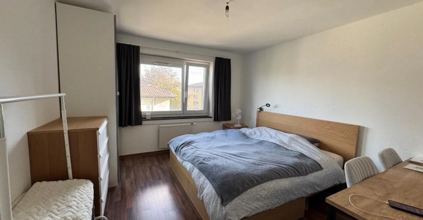Charmantes Appartement mit Balkon - Foto 2 von 7