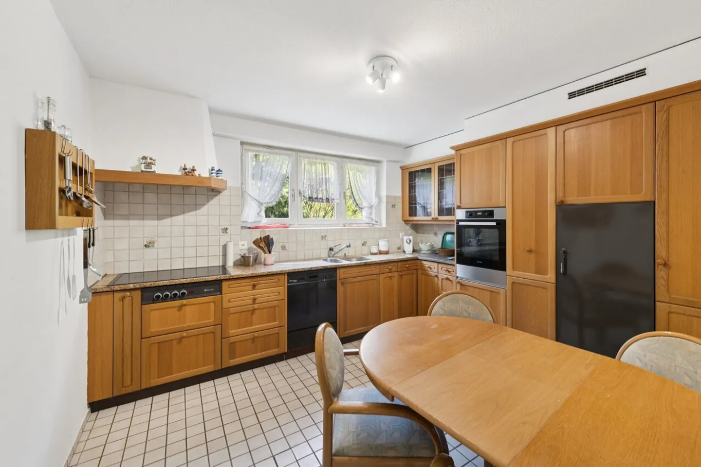 Idylle familiale dans un emplacement optimal avec vue sur la verdure - Photo 3 sur 7