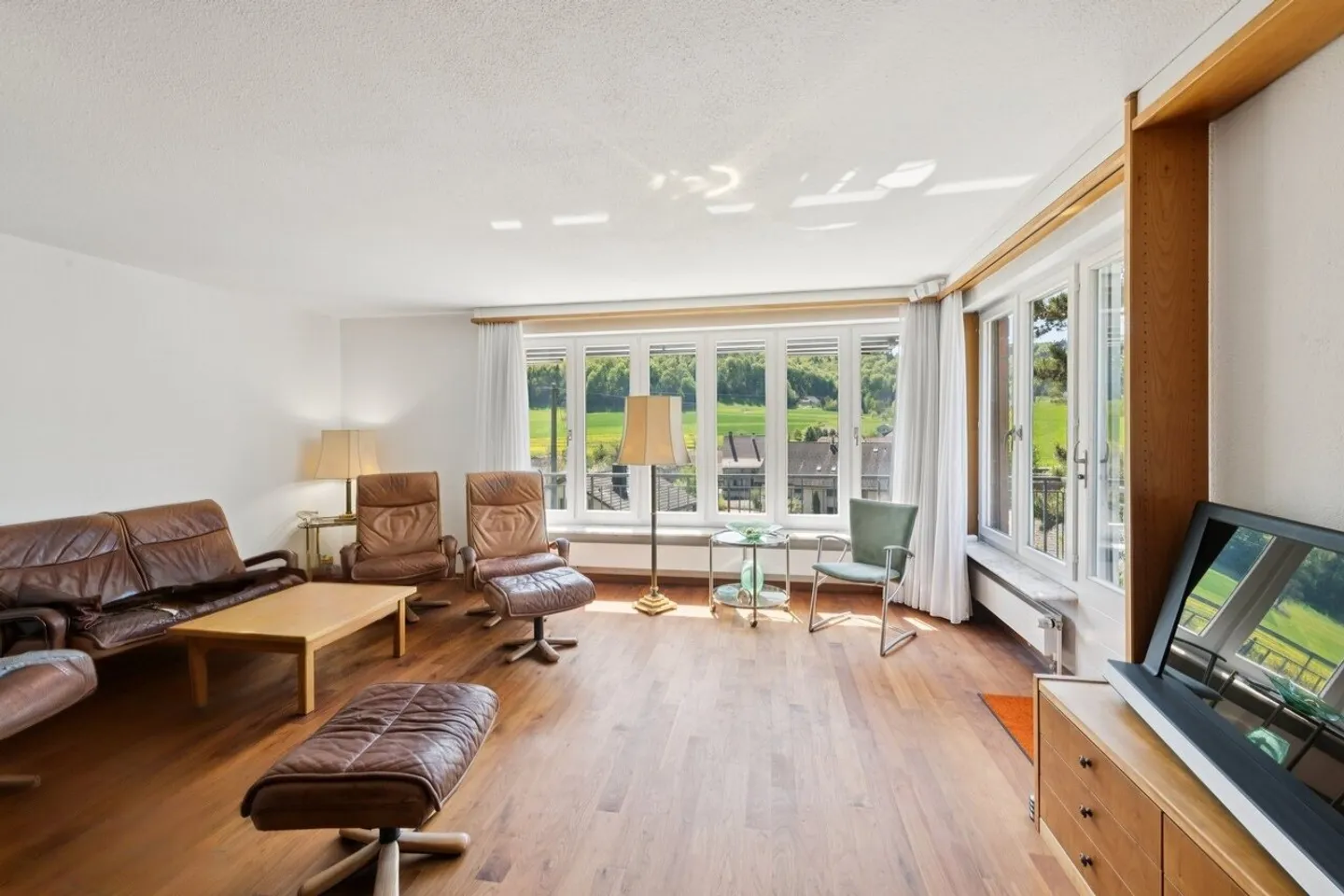 Idylle familiale dans un emplacement optimal avec vue sur la verdure - Photo 2 sur 7