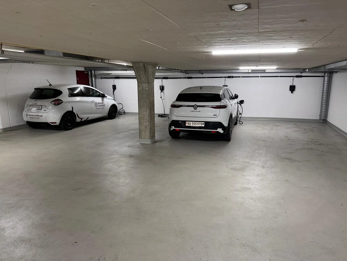 Places de stationnement dans un garage souterrain privé et bien entretenu - Photo 1 sur 4