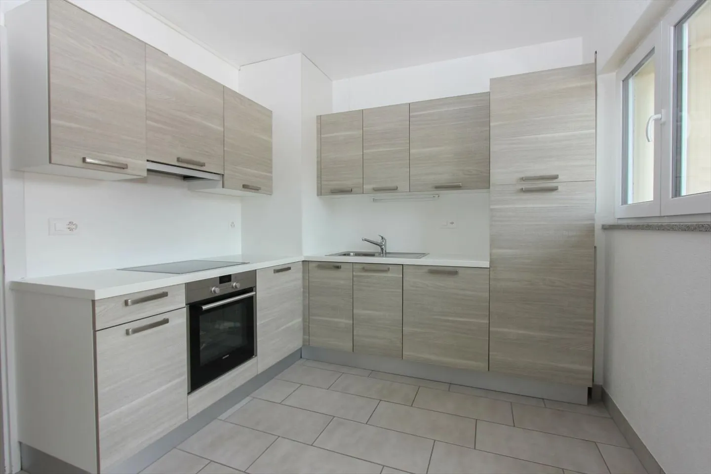 Brightly renovated 3.5-room investment apartment - Photo 4 of 13