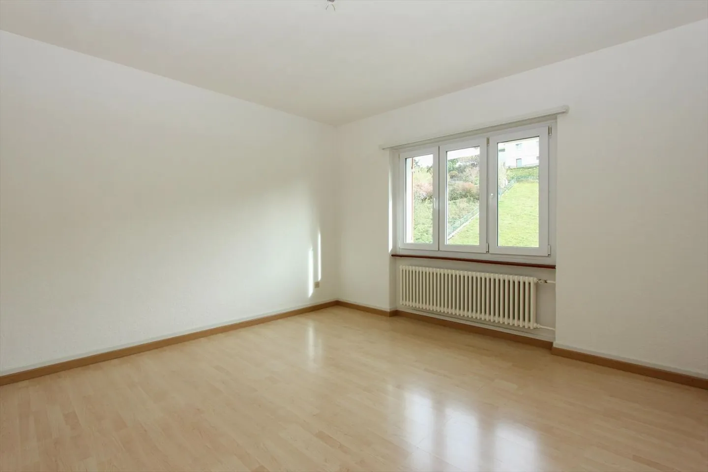 Brightly renovated 3.5-room investment apartment - Photo 8 of 13