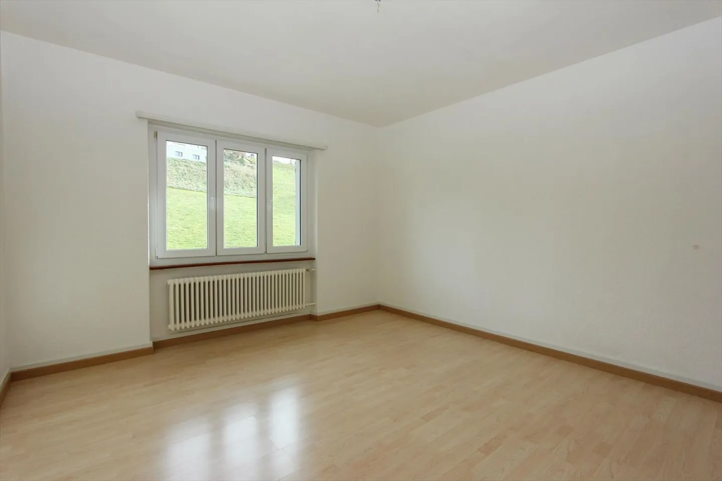 Brightly renovated 3.5-room investment apartment - Photo 9 of 13