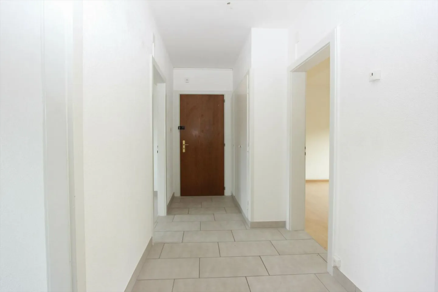 Brightly renovated 3.5-room investment apartment - Photo 11 of 13