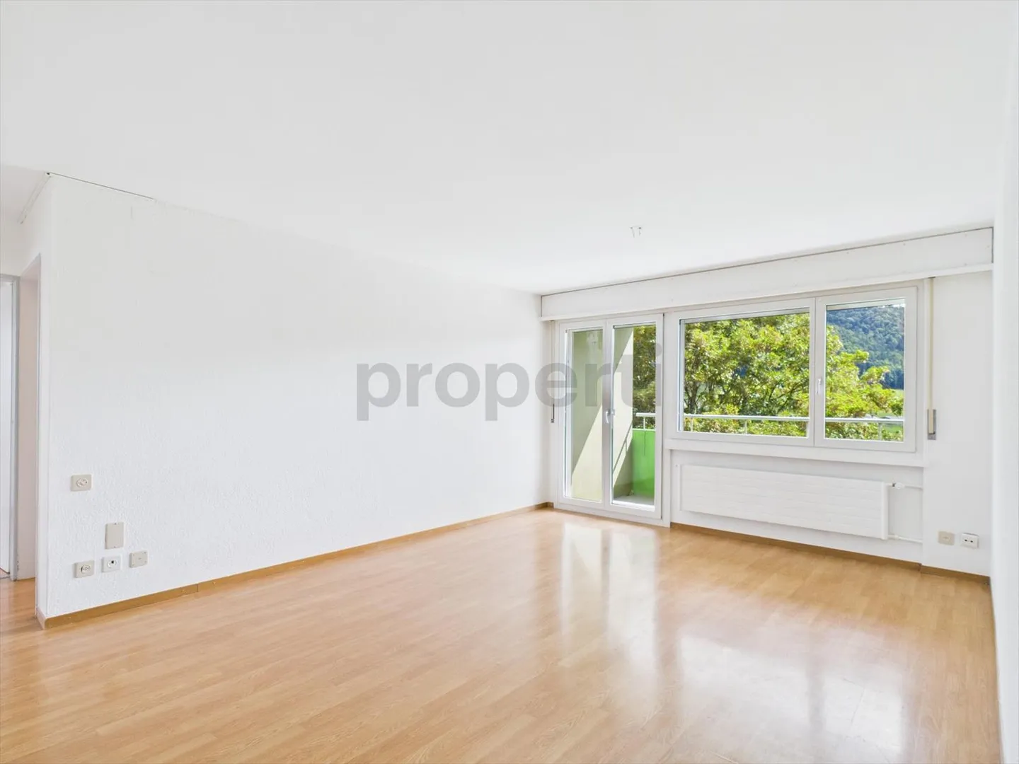 Appartement exclusif à Renan, BE - Un foyer harmonieux dans un cadre rural - Photo 1 sur 7