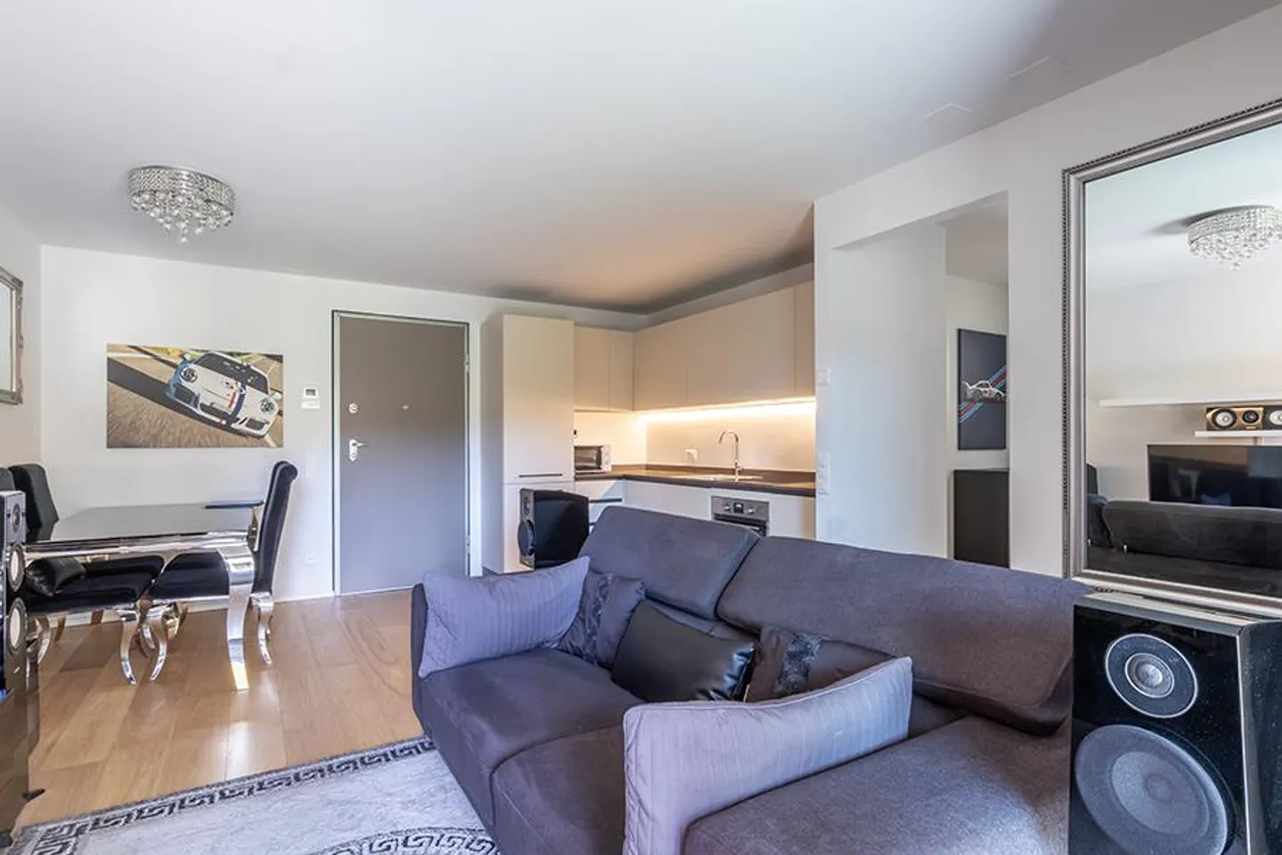 ELEGANT 3.5 ROOMS IN VACALLO - Photo 3 of 11